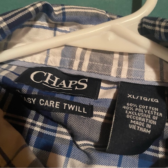 Men’s “CHAPS” Long Sleeve Button Up - Picture 3 of 4